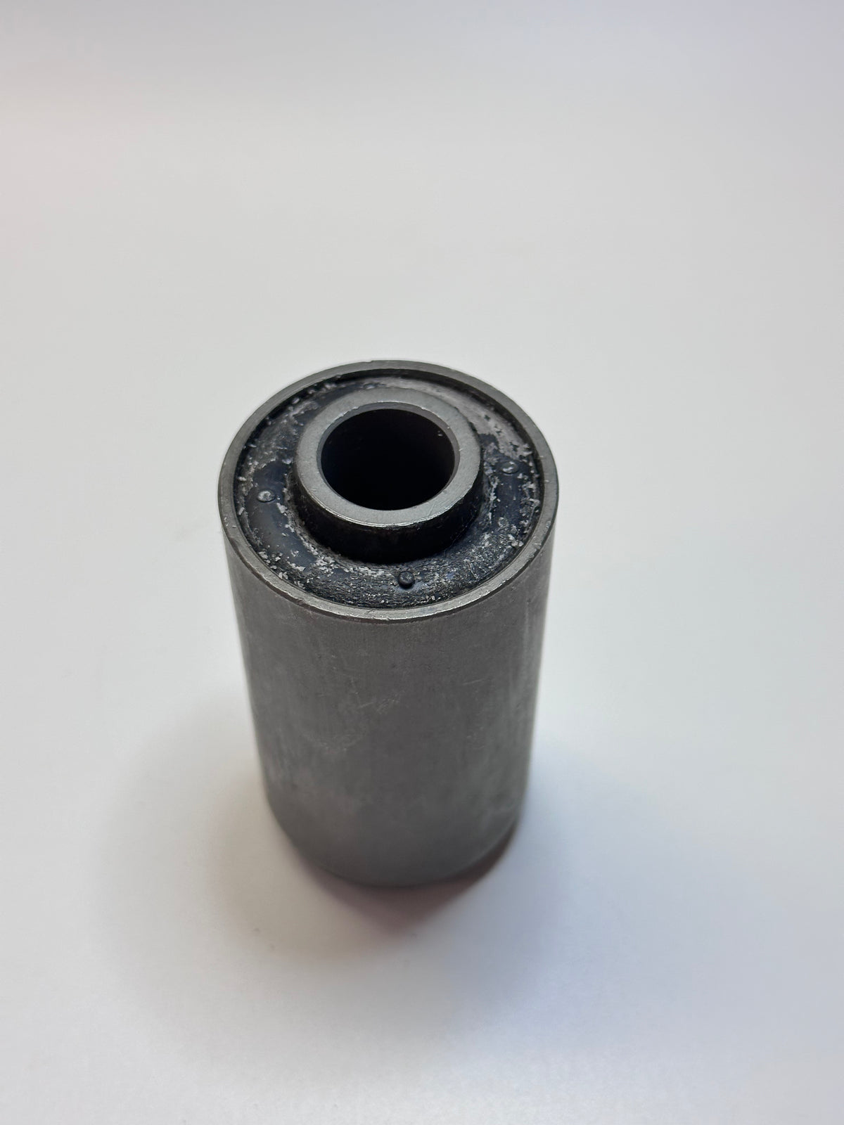 Genuine Isuzu 8970815860 Leaf Spring Bushing – 97081586