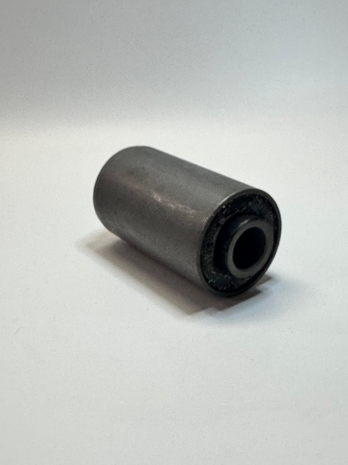Genuine Isuzu 8970815860 Leaf Spring Bushing – 97081586