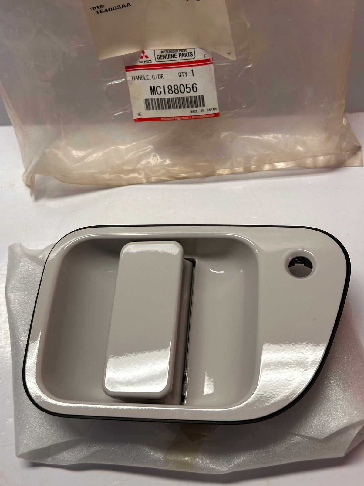 Mitsubishi MB927593 White Exterior Door Handle — Reference Check Required