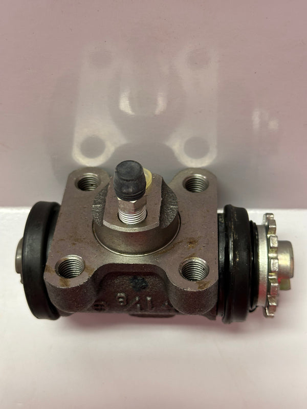Mitsubishi MB060582 Cylinder Assy, RR Brake