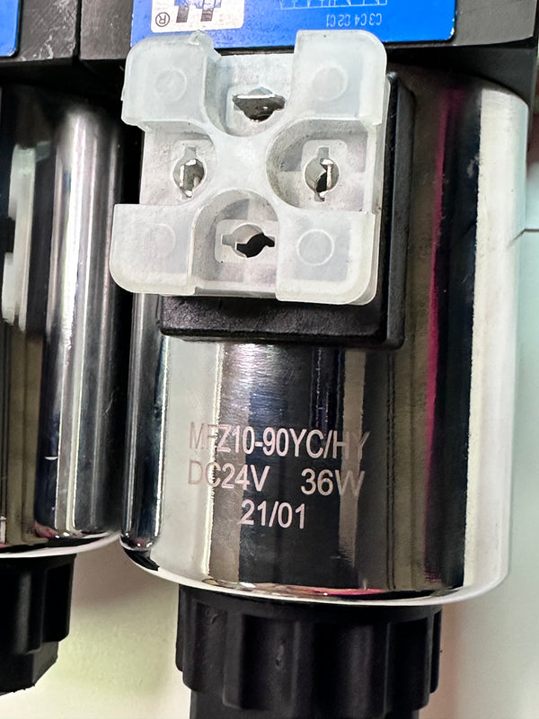 HYE6212-D24 Stackable 1/2" BSPP 6 Port Selector Valves
