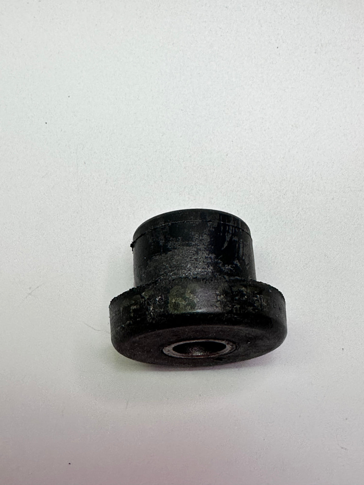 CAT 6S-6251 Mushroom Isolation Mount for Hood and Guard