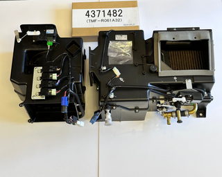 Hitachi 4371482 Evaporator Assy, Air Conditioning, Upper 24V