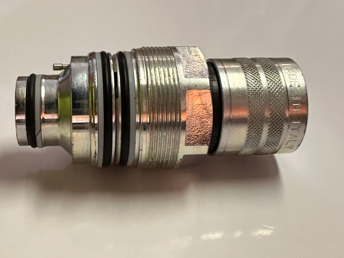Genuine Bobcat 6680018 Female Flat-Face Hydraulic Coupler Cartridge