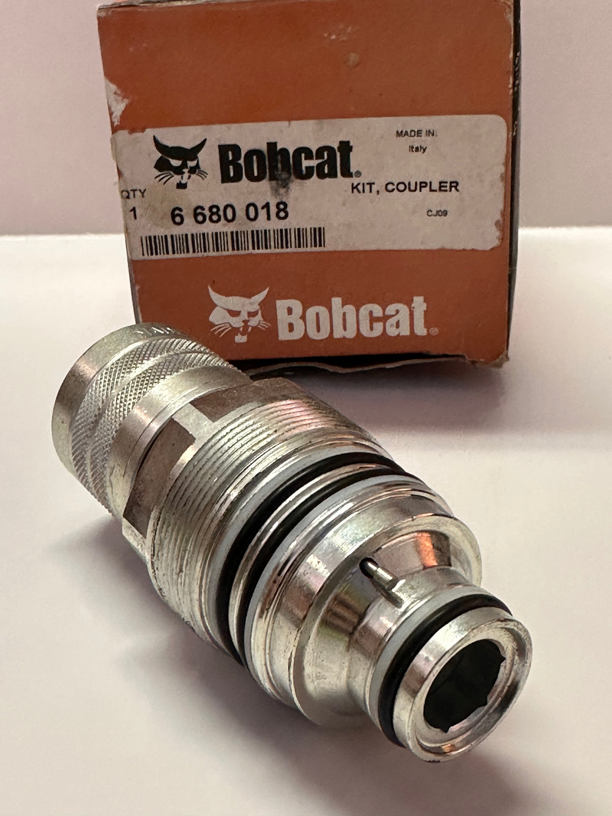 Genuine Bobcat 6680018 Female Flat-Face Hydraulic Coupler Cartridge