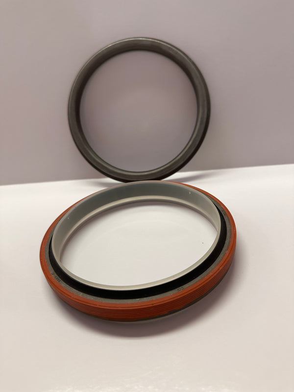 Cummins 3909411 Read Crankshaft Seal