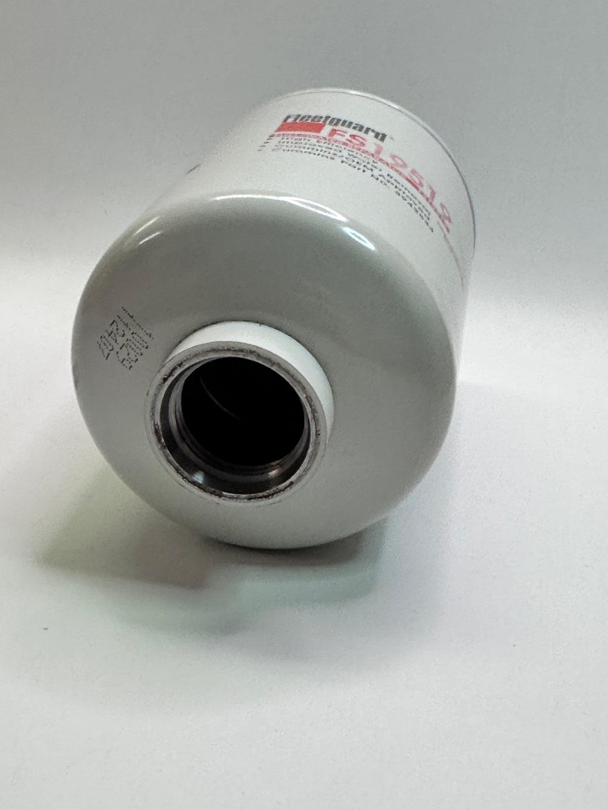 Fleetguard FS19519 High-Efficiency Fuel/Water Separator