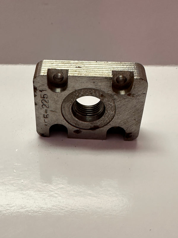 Caterpillar CAT 155-2251 Mounting Plate