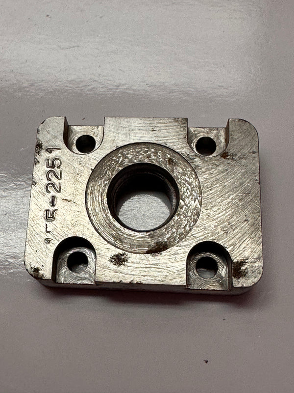 Caterpillar CAT 155-2251 Mounting Plate