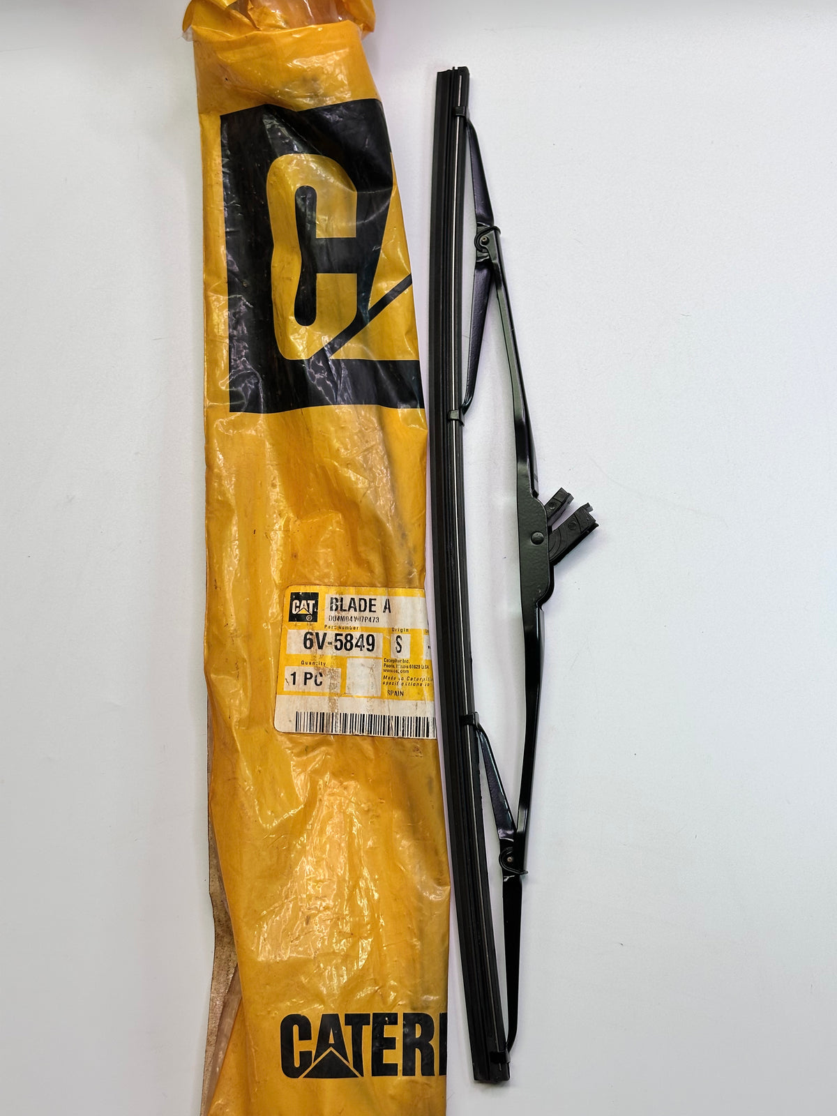 Caterpillar CAT 6V-5849 Genuine Wiper Blade Assembly, 350 mm