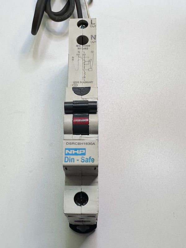 DSRCBH1630A DIN-T Residual Current Device Long Body w/ Overcurrent 10kA 16A 1Pole and N C Curve 30mA Type A (secondhand)