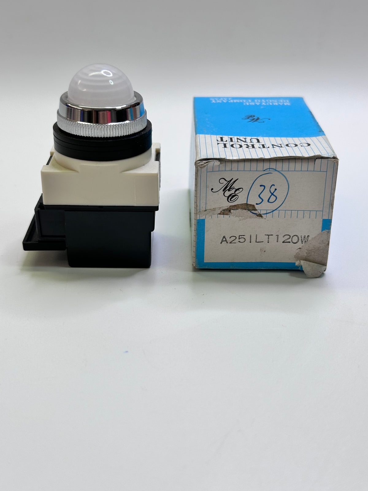 A25 ILT120 Round White Pilot Light with Transformer, AC120/132V, φ25