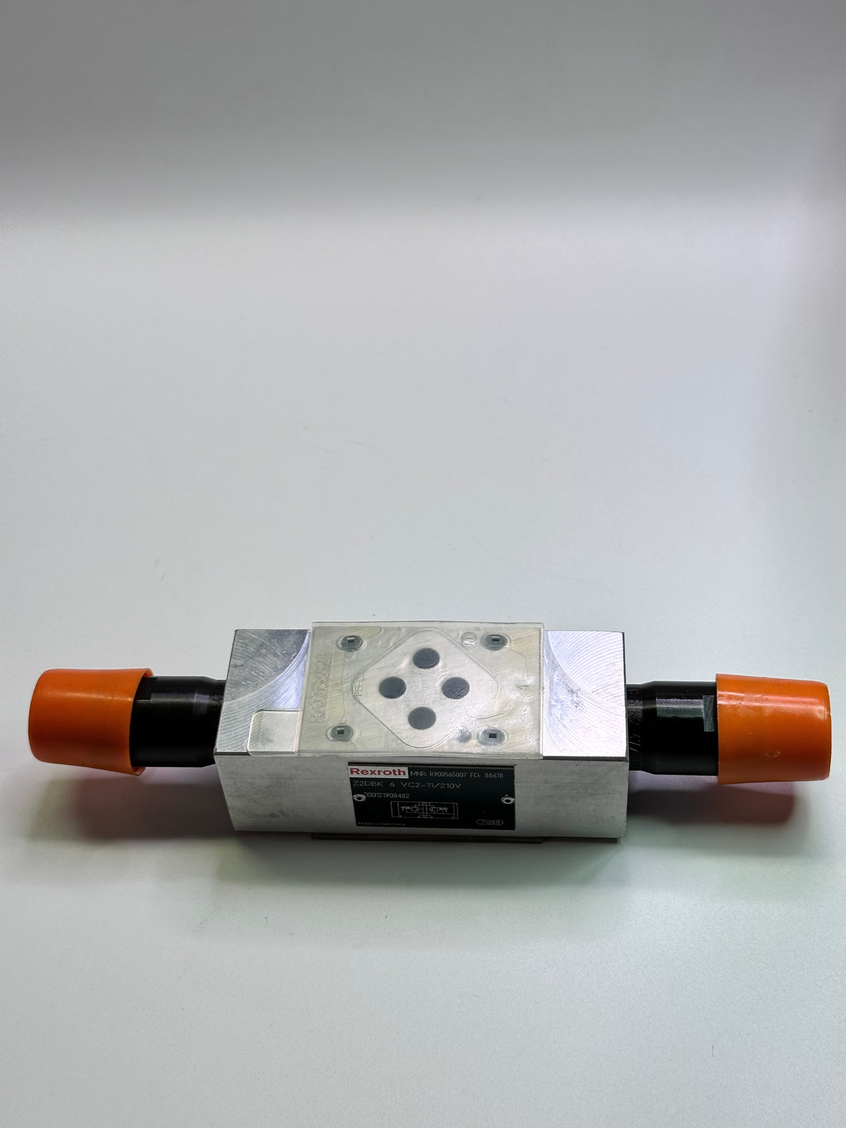 Bosch Rexroth R900565007 Hydraulic Pressure Relief Valve — Z2DBK 6 VC2-11/210V