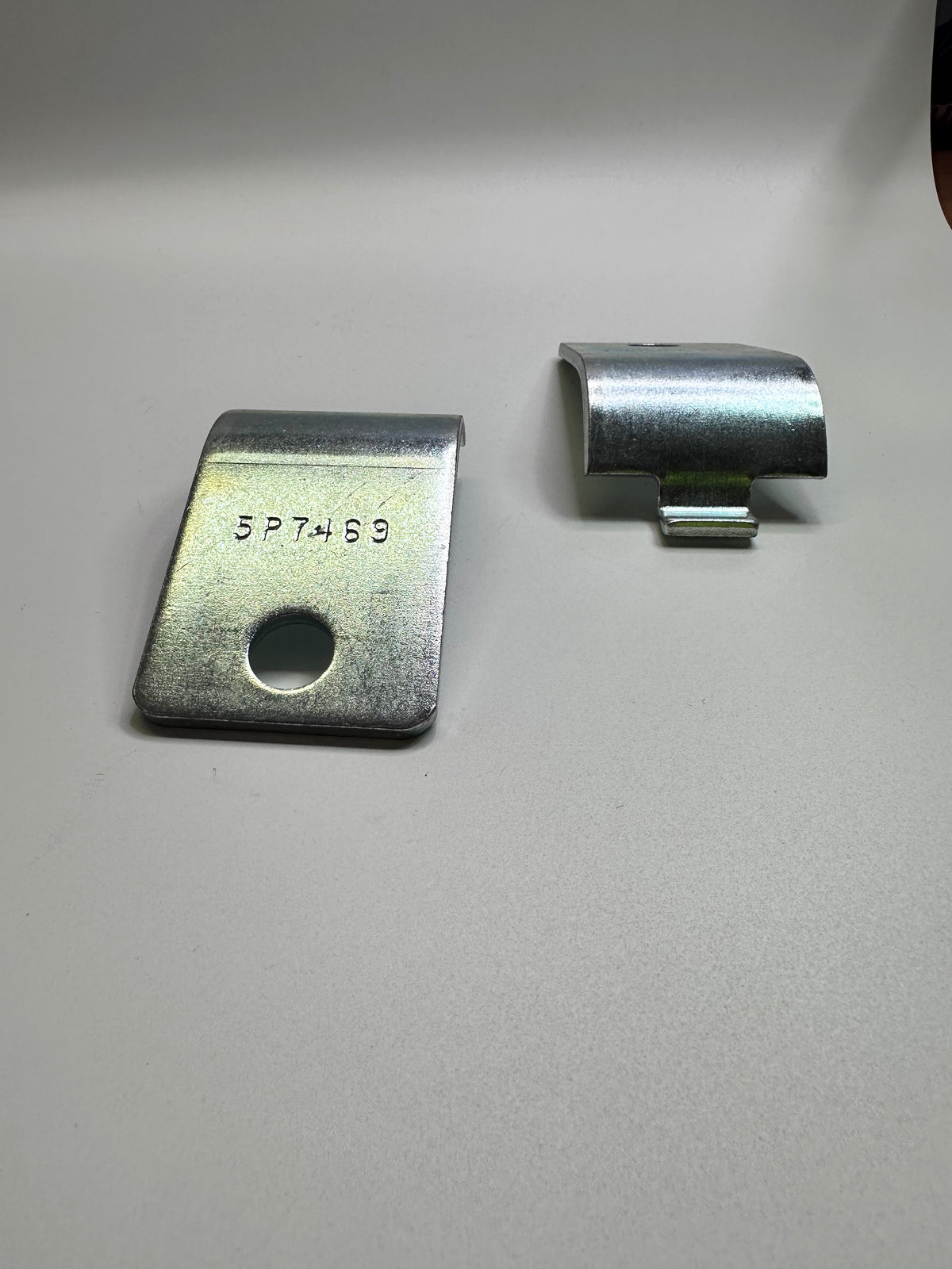 5P-7469 Half Tang Clip - Genuine CAT Part