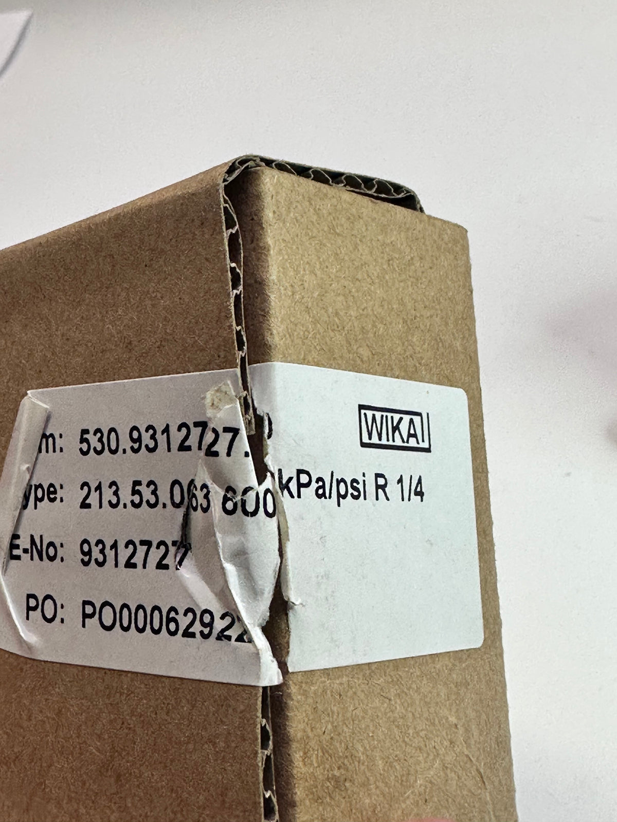 WIKA 213.53 Pressure Gauge – 9312727, R 1/4