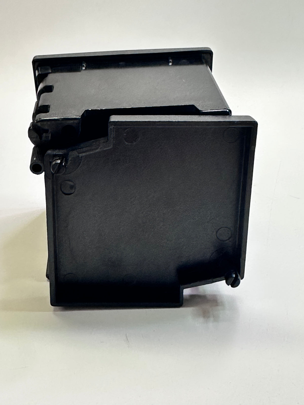 E243-02VG-RX-RX-C5 AC Voltmeter