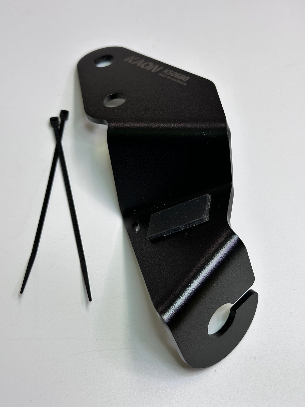 KAON KS0680 Rear Hinge Antenna Mount — Nissan Patrol Y61 GU