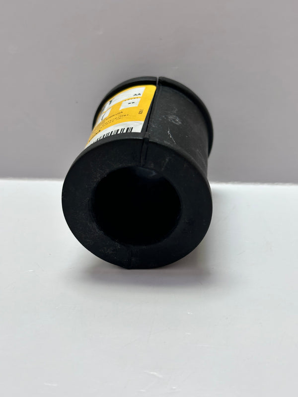 Caterpillar CAT 5P-8112 30mm Flanged Grommet, Rubber