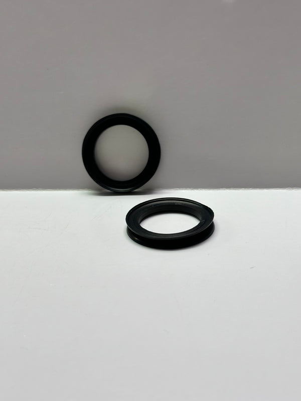 Oil Seal 48525-FK000 Steer Axle Seal for Nissan Forklift 48525FK000