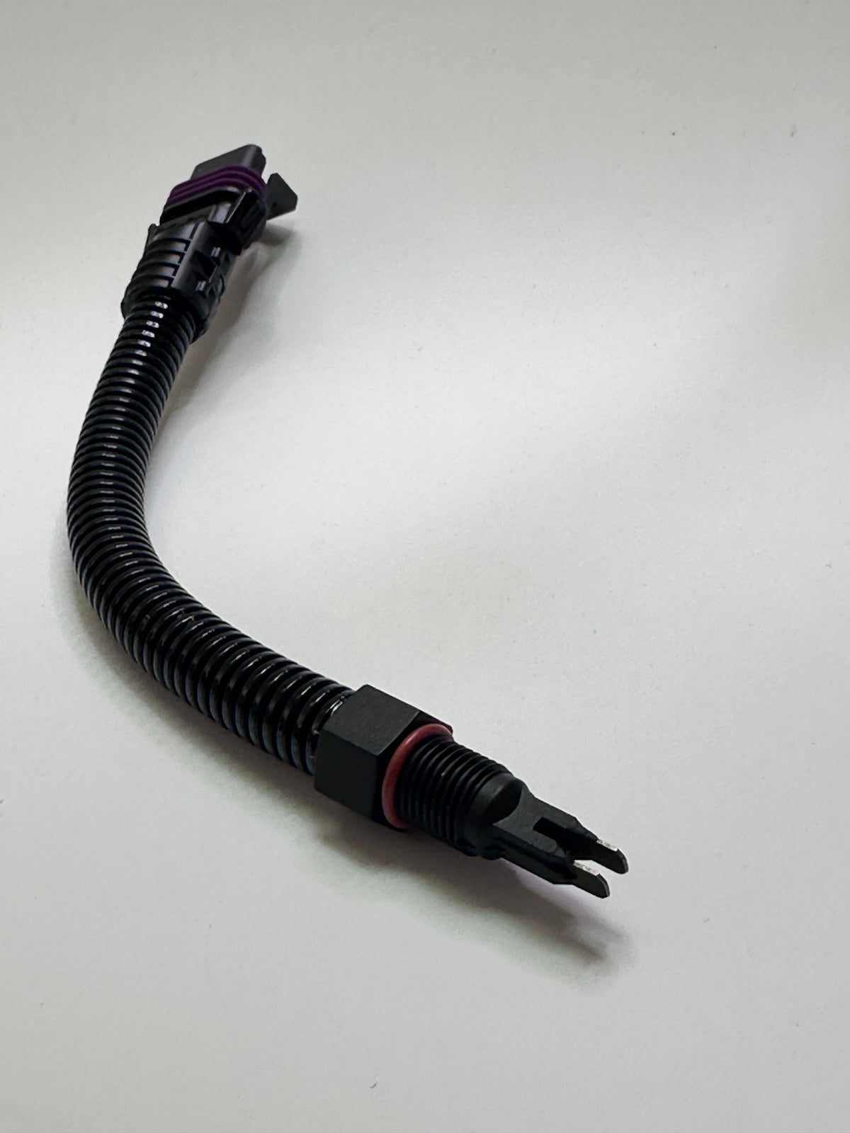 Volvo 3885070 Water-in-Fuel Sensor for Diesel Fuel Filter