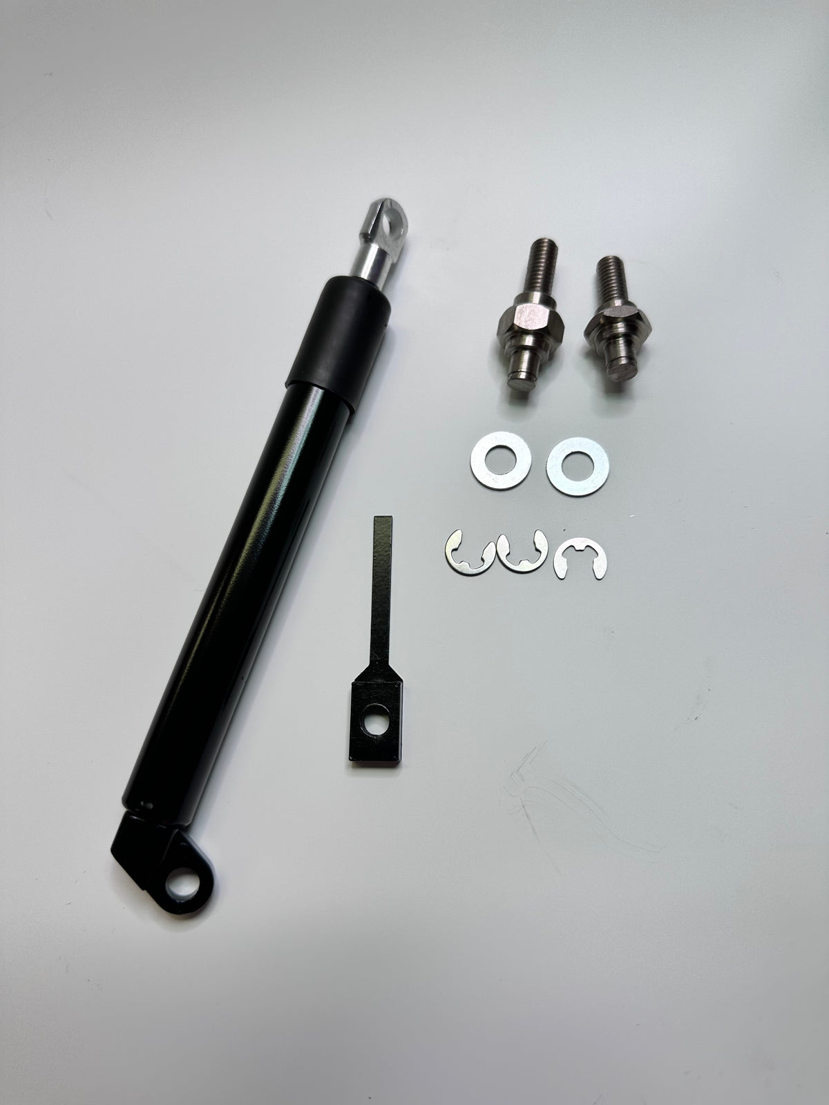 Tailgate Assist Gas Strut / Damper for Nissan NP300 D22
