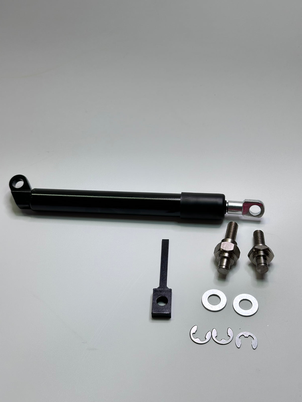 Tailgate Assist Gas Strut / Damper for Nissan NP300 D22