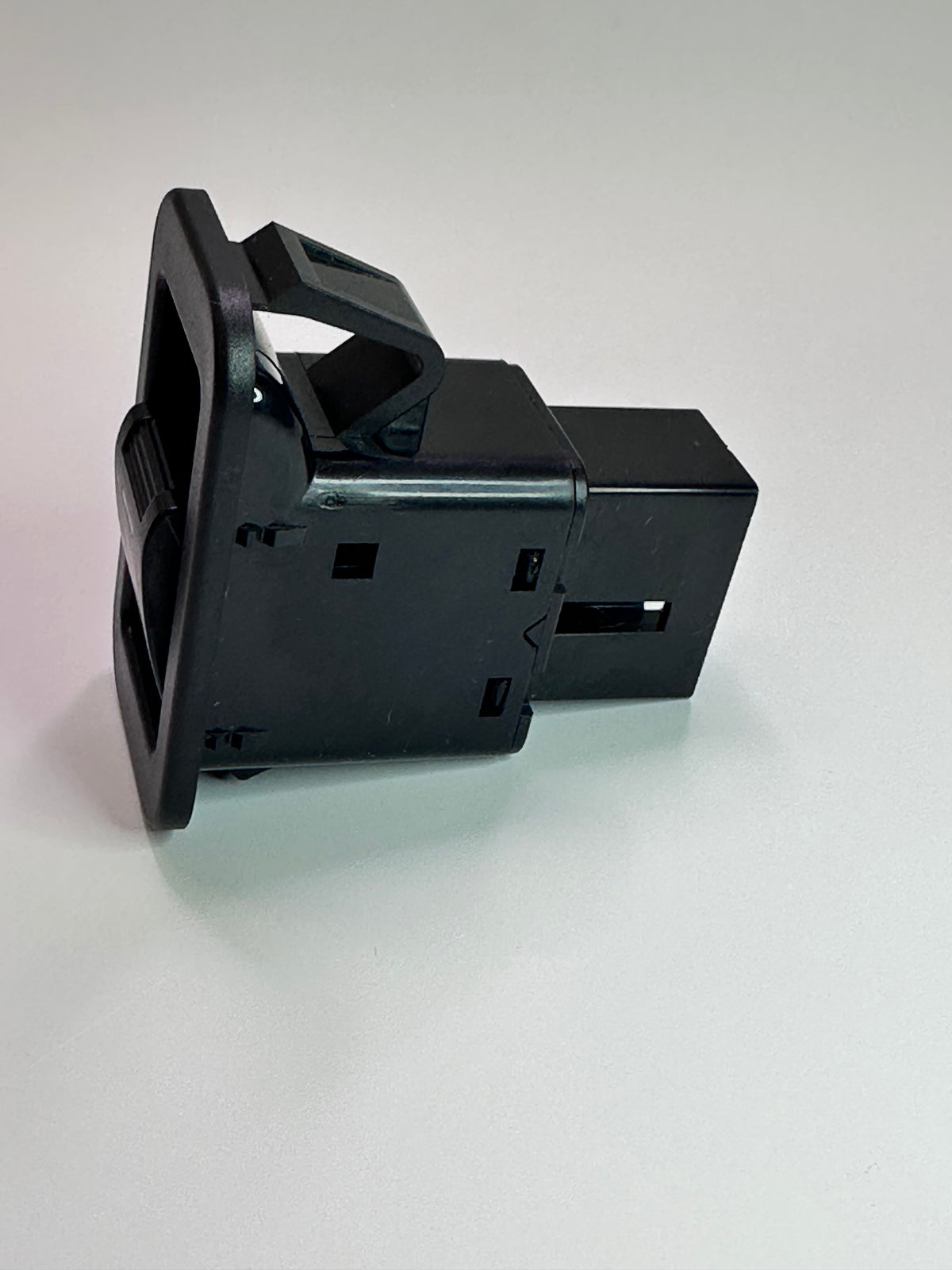 WS133BL Single Power Window Switch for Ford Falcon/Territory