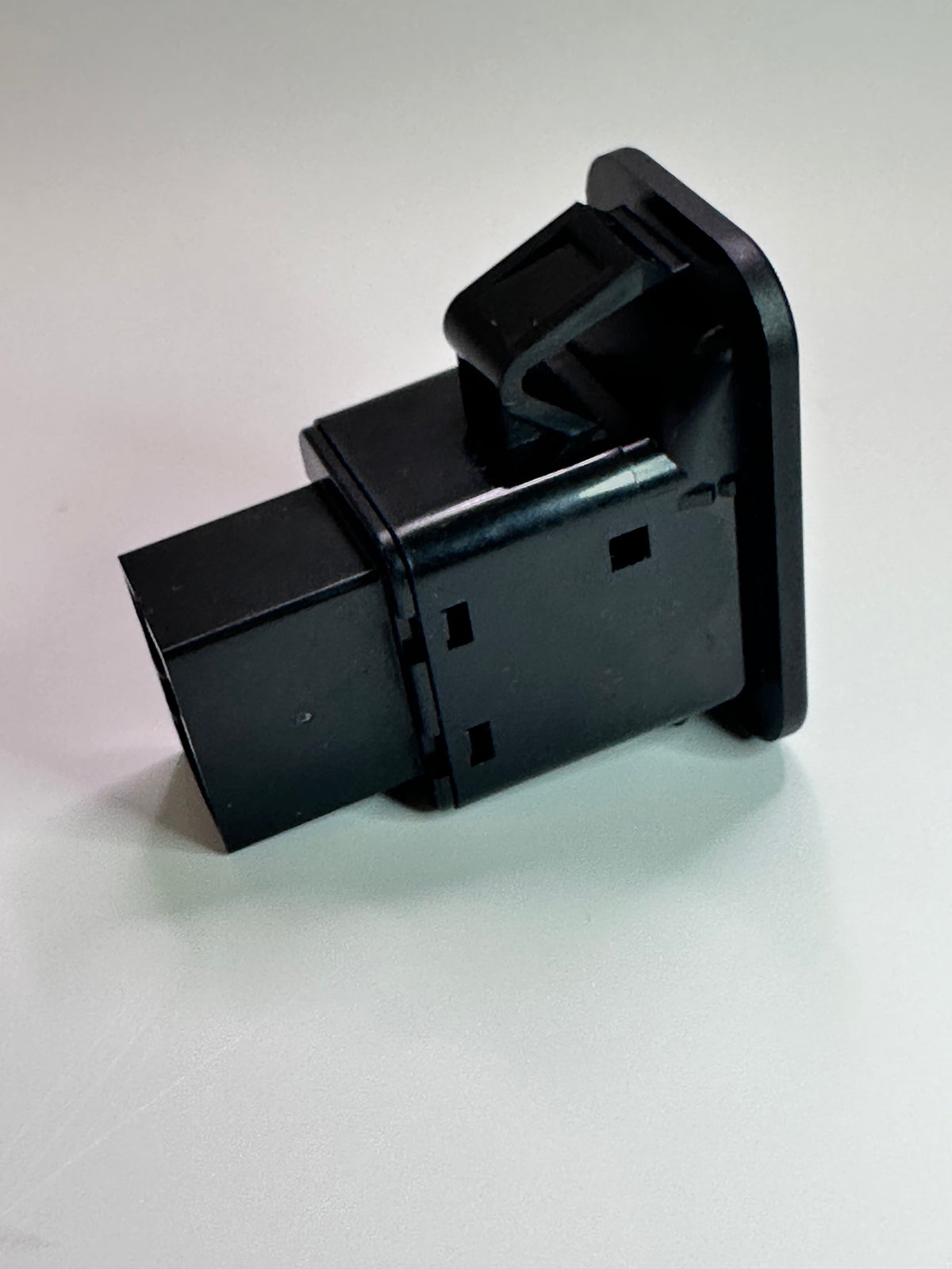 WS133BL Single Power Window Switch for Ford Falcon/Territory