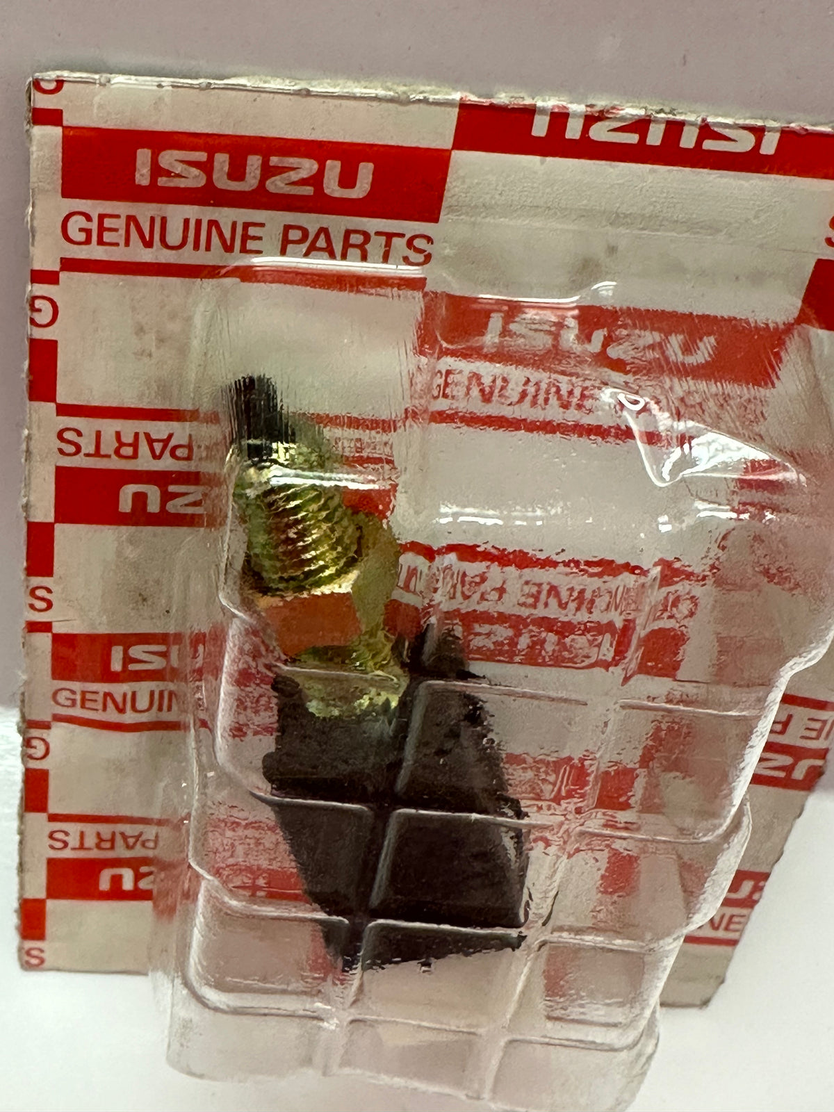 Isuzu 15480001 Stop-Light Switch – Listed Truck Applications