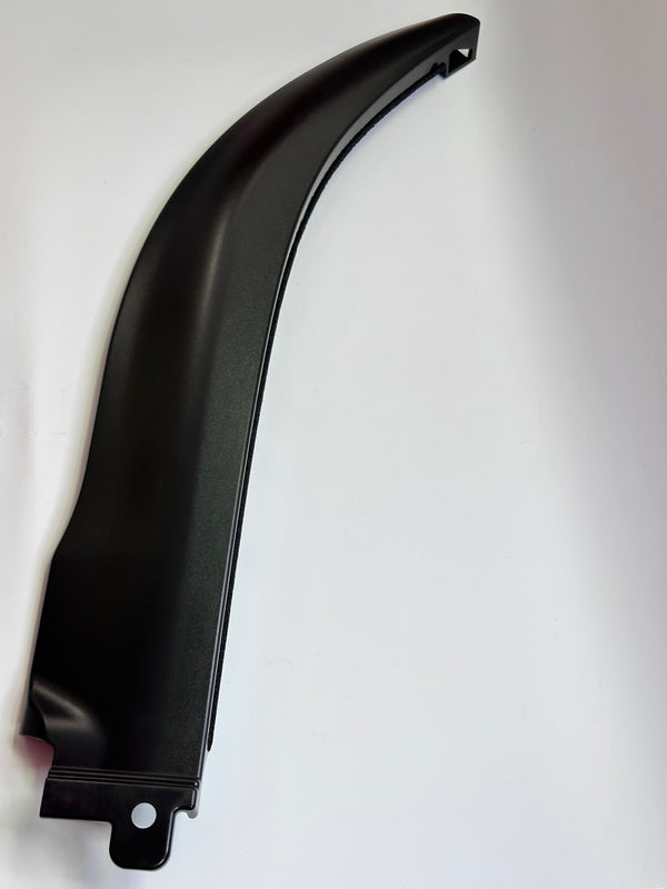 Isuzu 8980413983 Genuine RH Front Guard - New