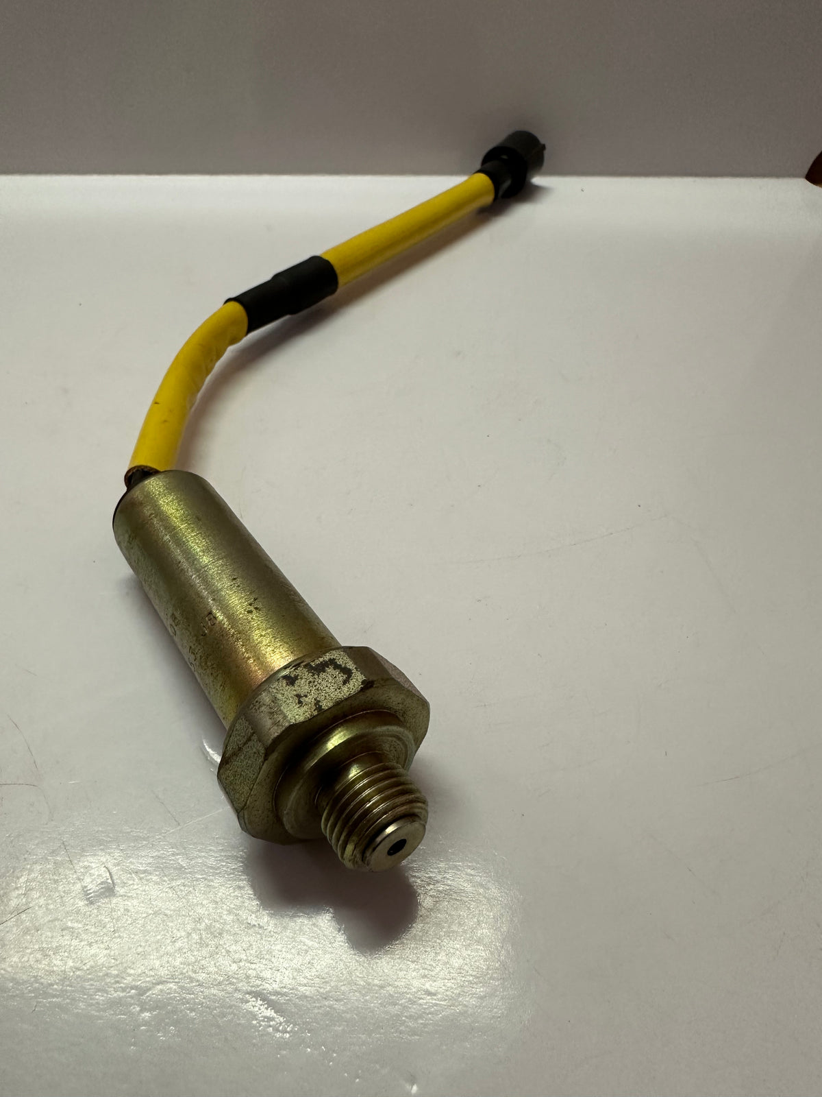 9W-2653 Switch A, Brake Pressure - Genuine CAT part