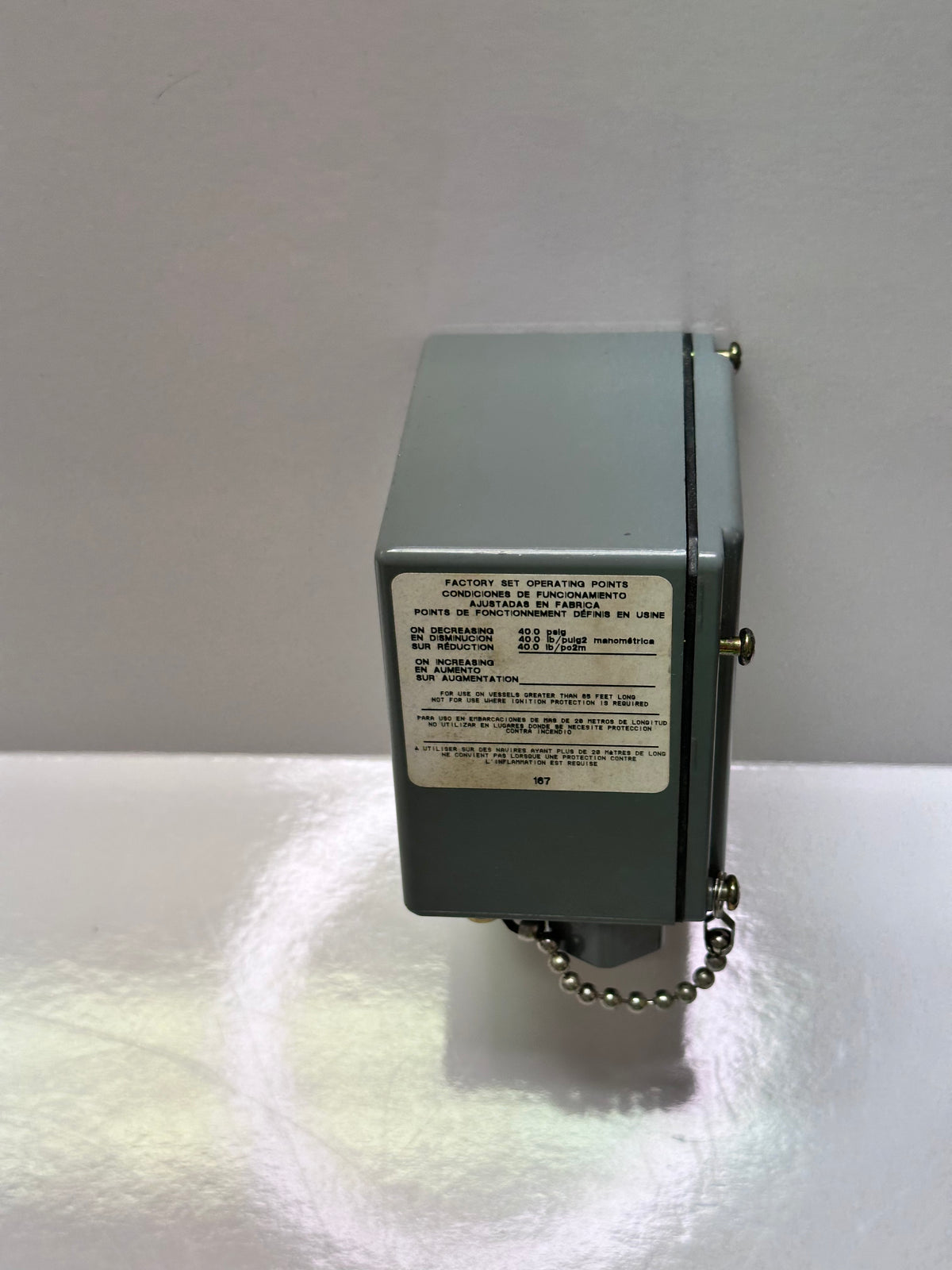 Square D 9012GAW4 Pressure Switch SPDT - 1.5 to 75 psi - 1/4"-18 NPTF - Screw Clamp Terminals