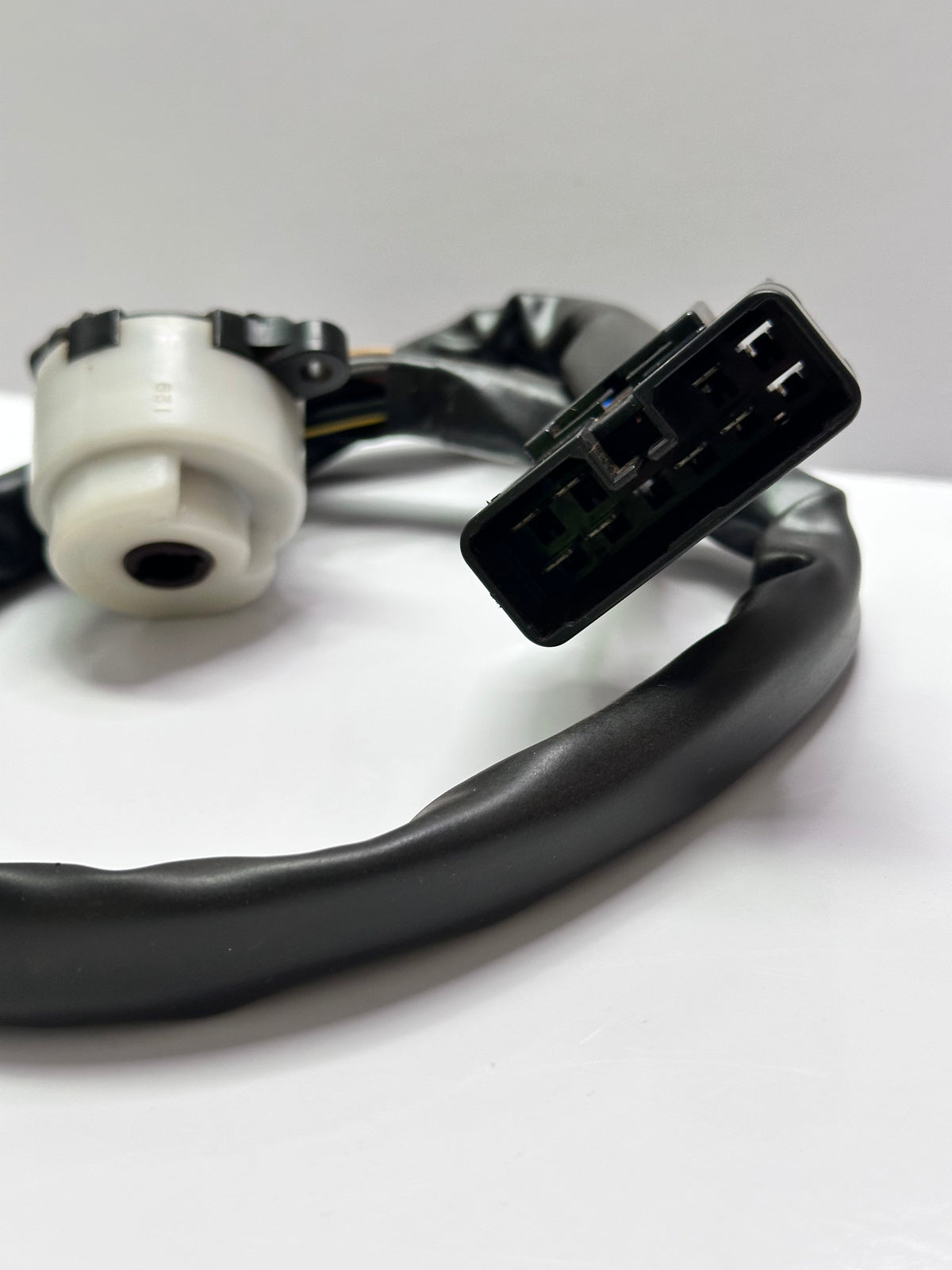 Toyota 84450-60250 Genuine Ignition Switch & Harness — LandCruiser