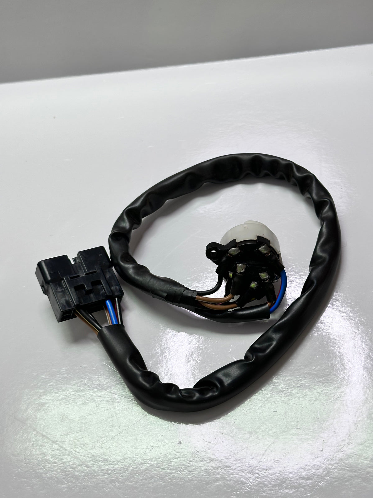 Toyota 84450-60250 Genuine Ignition Switch & Harness — LandCruiser