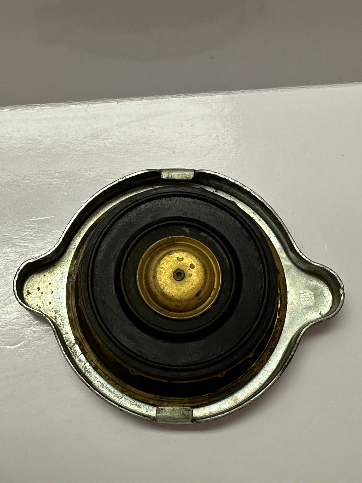 Gates 31309 Heavy-Duty Radiator Cap - 10psi