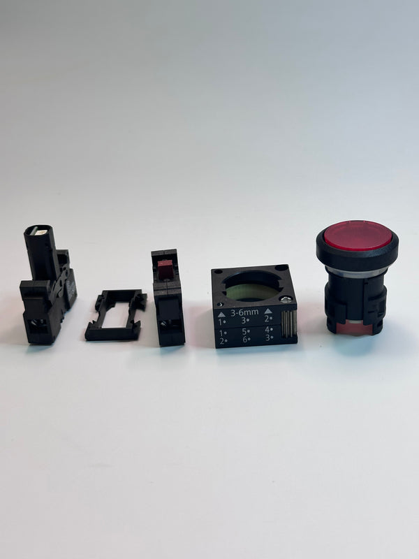 Siemens 3SB3 Series Illuminated Push Button 3SB3 246-0AA21 Panel Mount, RED