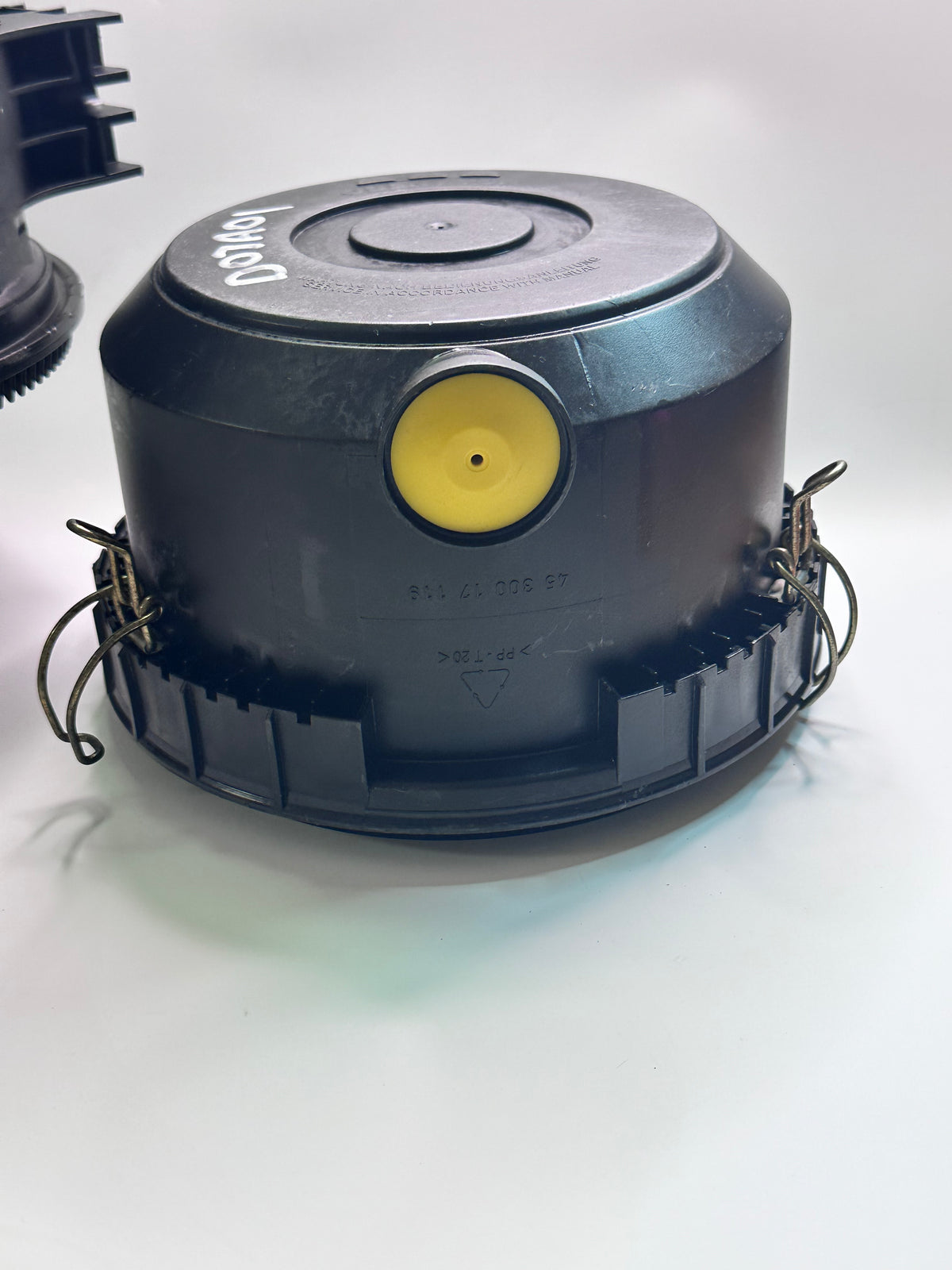 Used Ingersoll Rand 89204721 Portable Power Air Cleaner Assembly