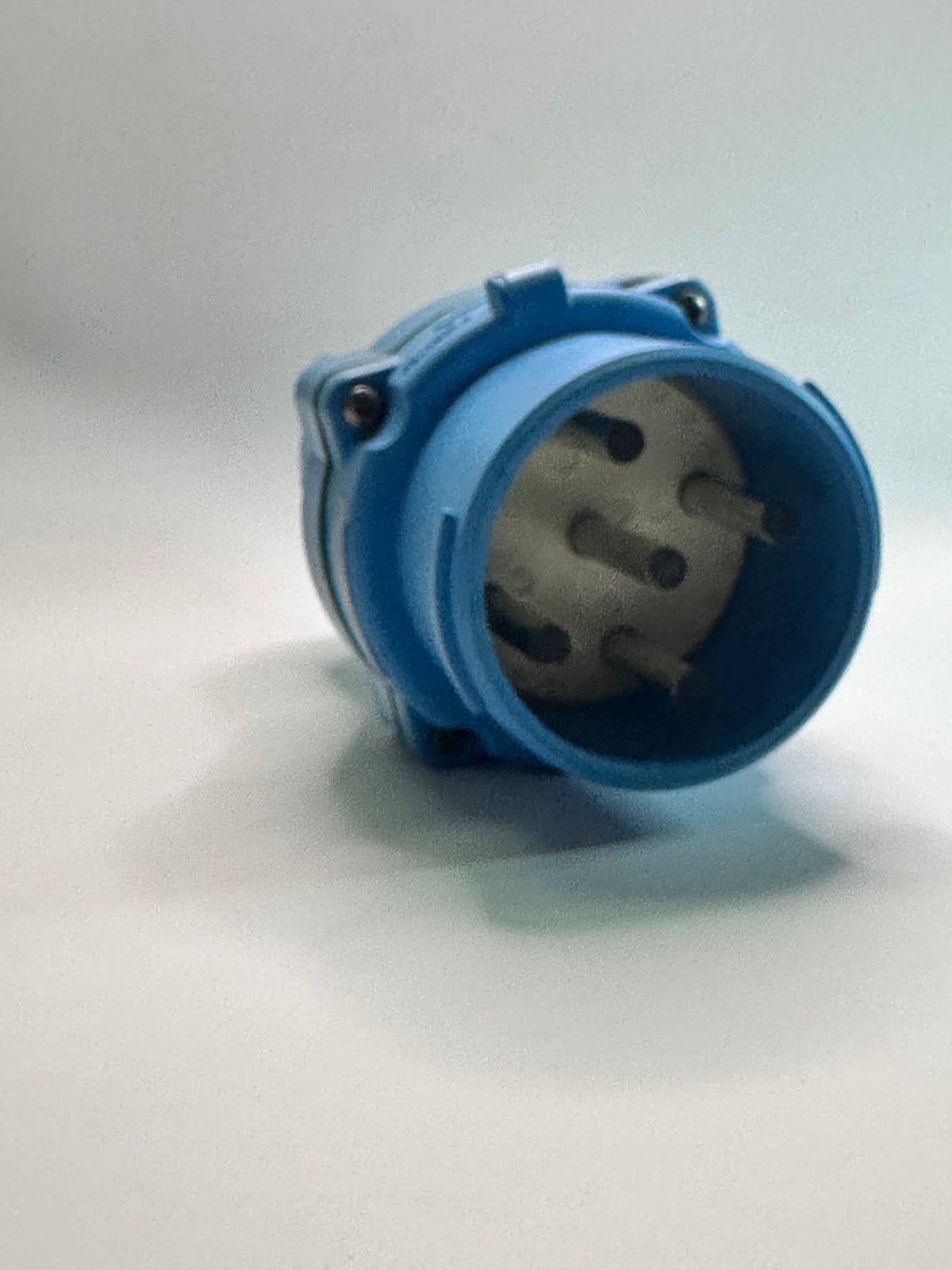 6168017 Inlet Appliance and Handle 63A 440VAC 3P+N+E, old no. 31-61017