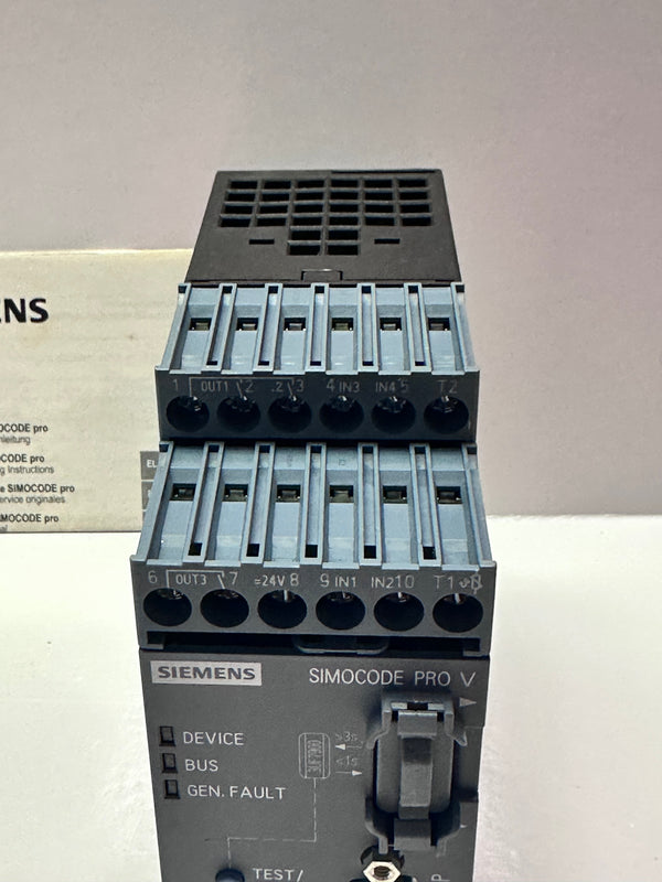 Siemens 3UF7010-1AB00-0 2.6W Communication Module, 24V, 6A, 120V