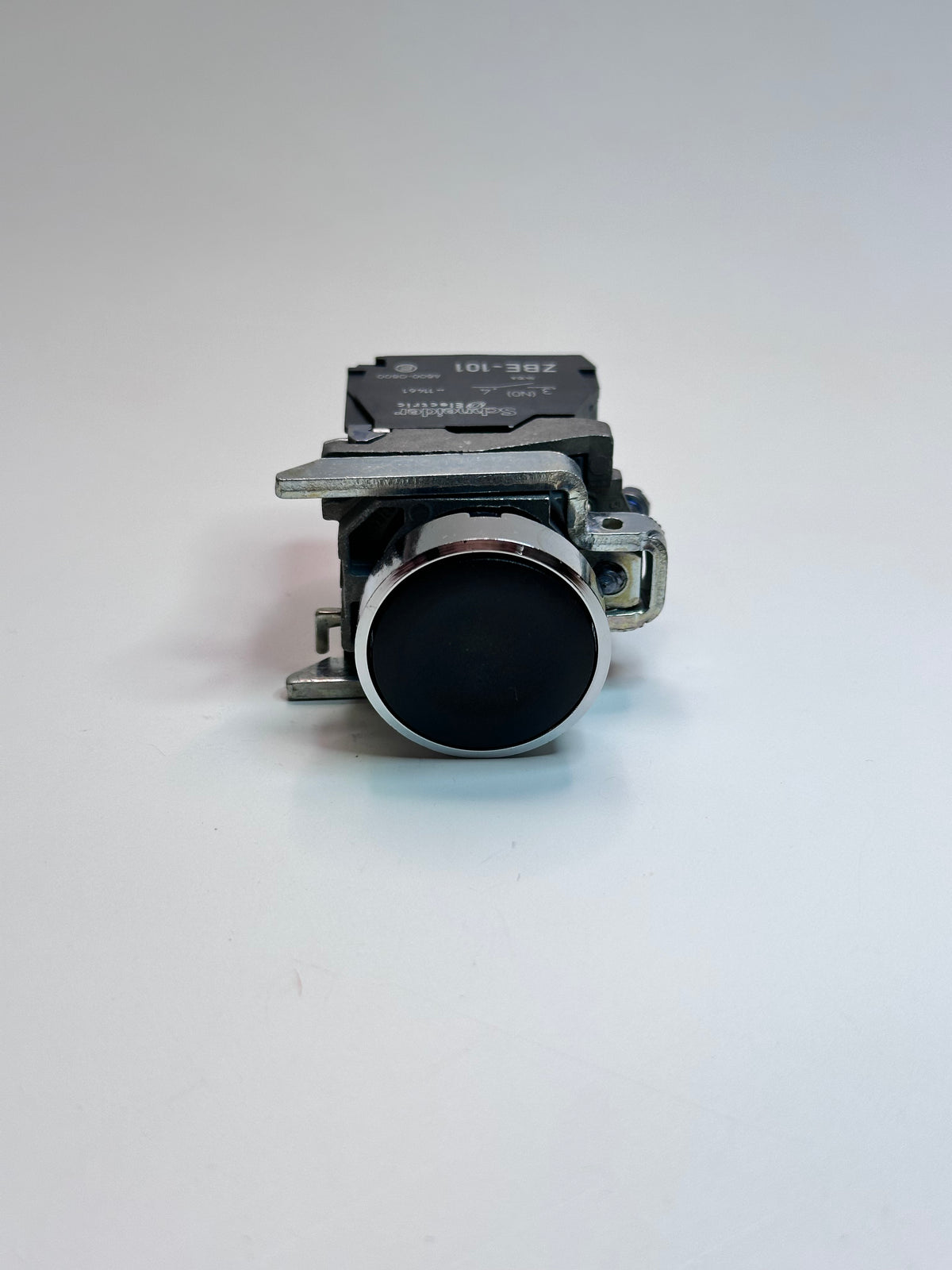 Schneider Harmony XB4BA21 Black Flush Pushbutton, 1NO