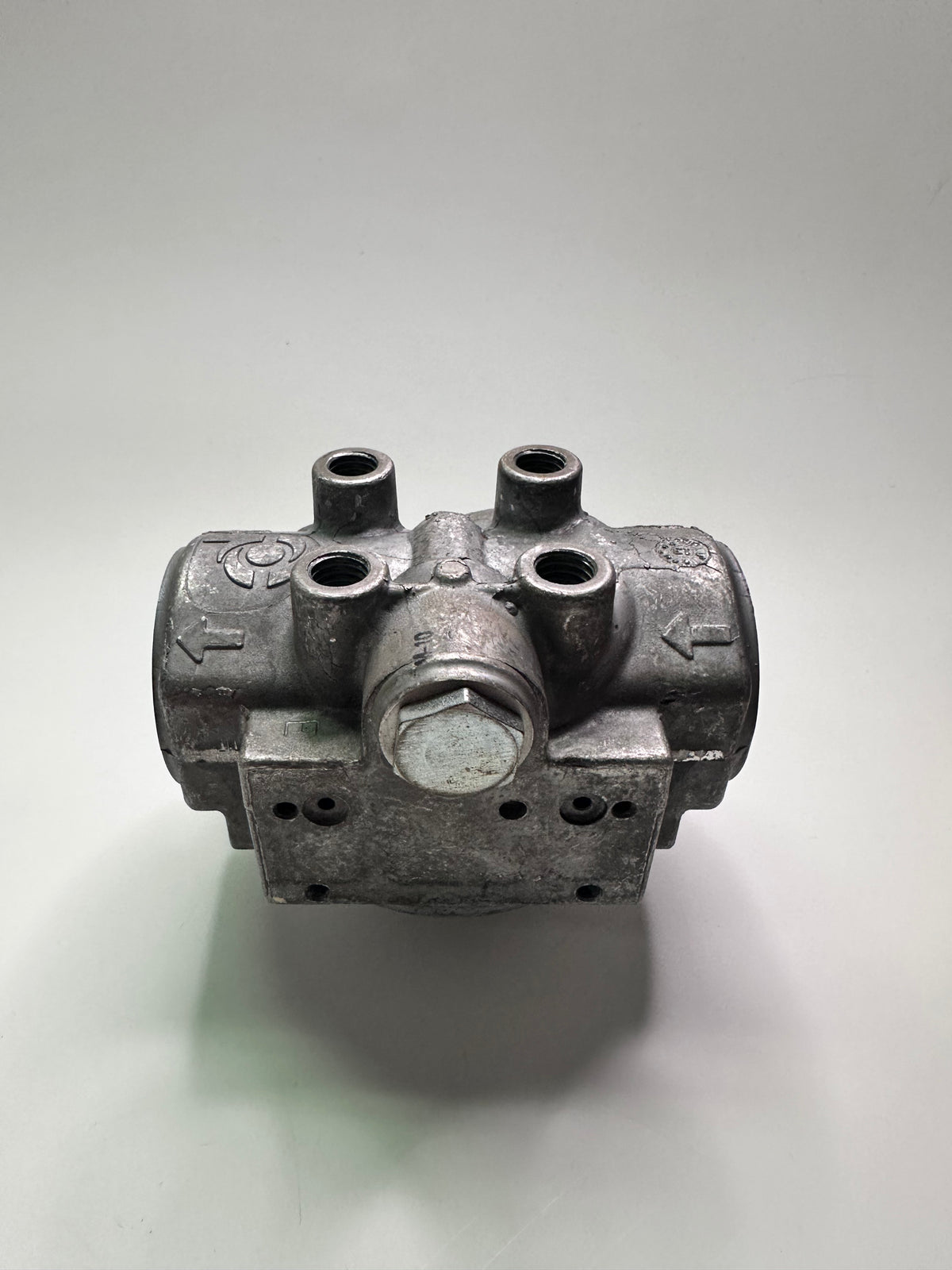 Donaldson P165434 HMK04 Duramax Hydraulic Filter Head - No Bypass