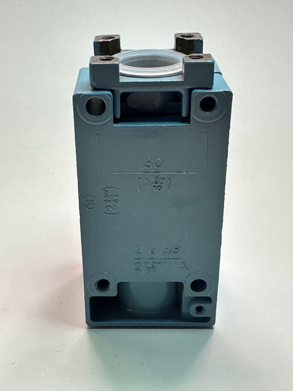 ZCKJ11H29 XC Series Limit Switch 240V, 10A + ZCK E06