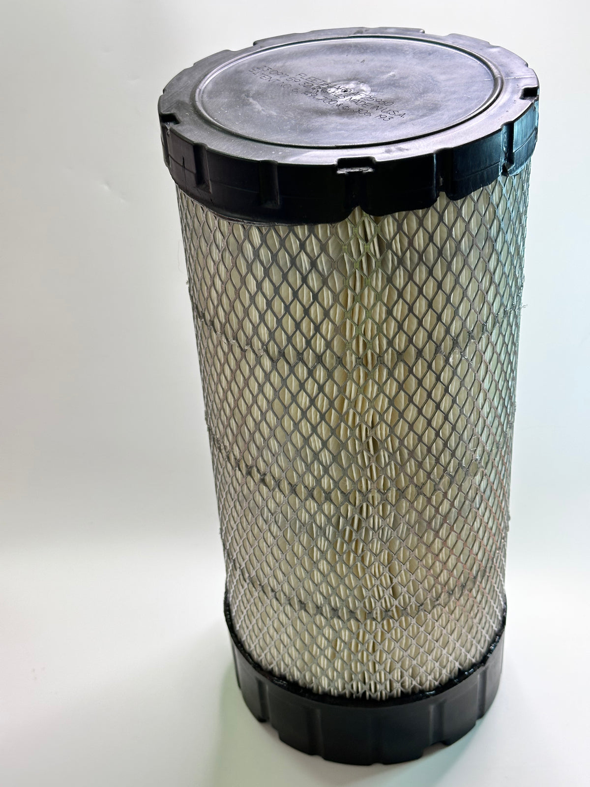 Fleetguard AF25960 Primary Air Filter
