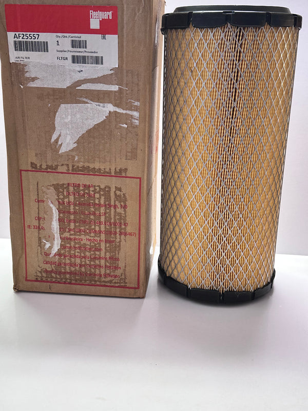 Fleetguard AF25557 Air Filter, Primary Magnum RS