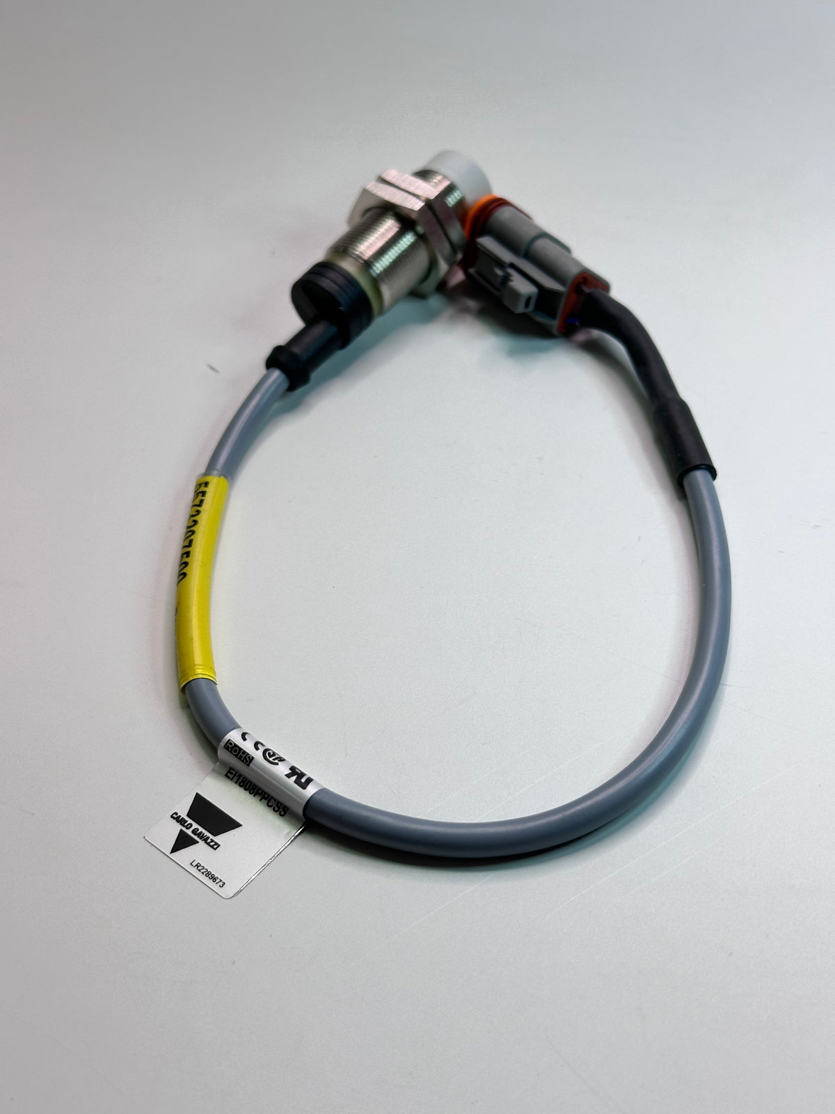 Carlo Gavazzi EI1808PPCSS Inductive Proximity Switch – M18, PNP NC