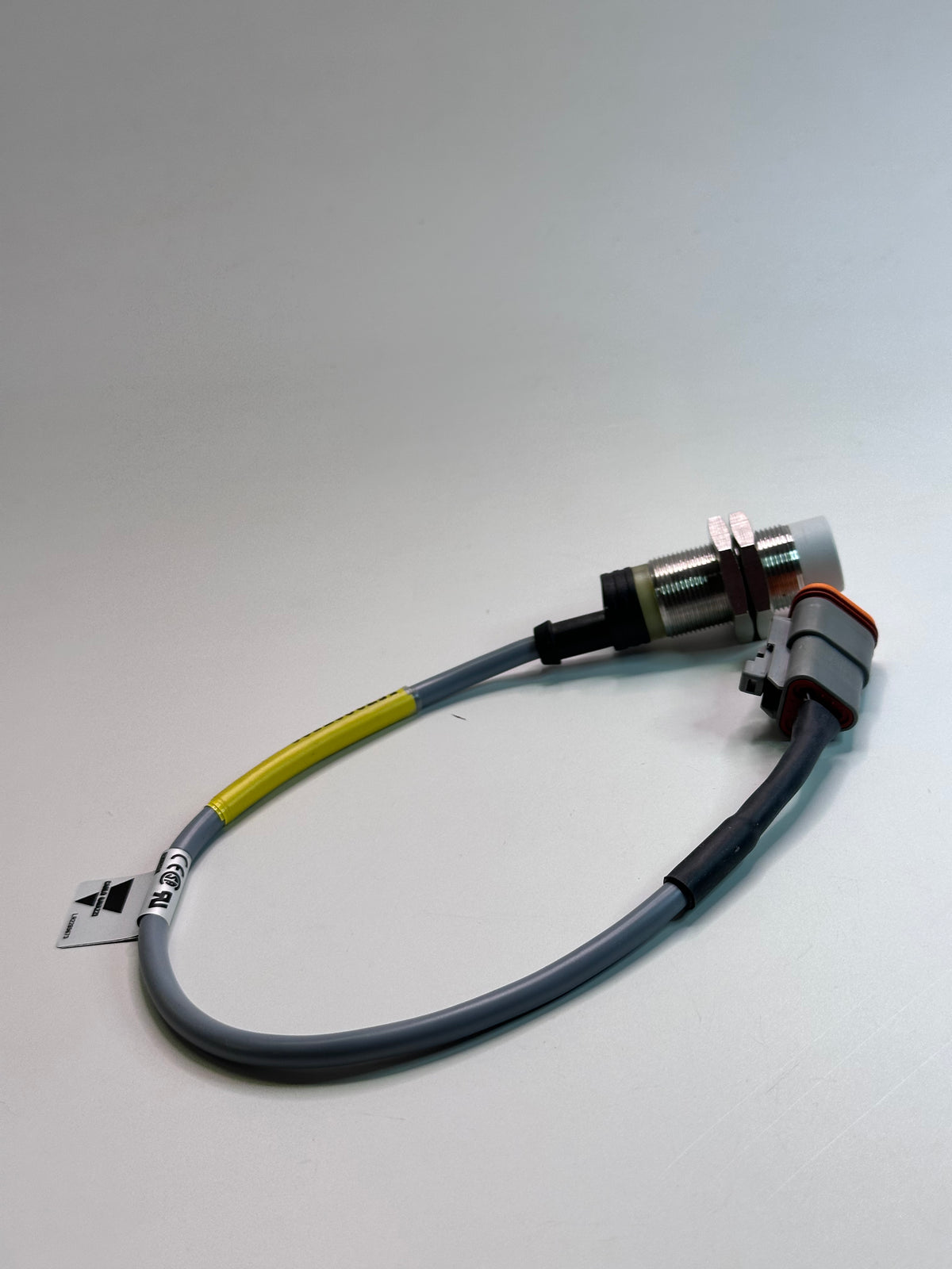 Carlo Gavazzi EI1808PPCSS Inductive Proximity Switch – M18, PNP NC