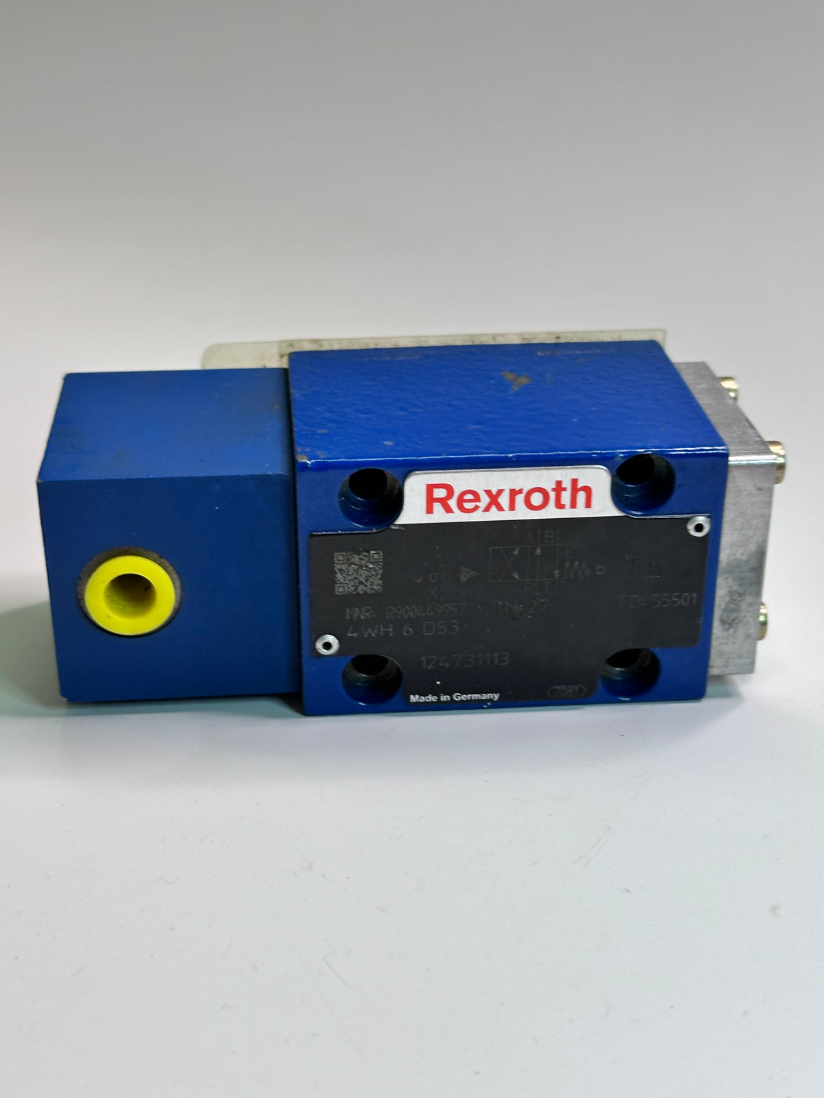 Bosch Rexroth R900449957 Directional Spool Valve – 4WH6D53