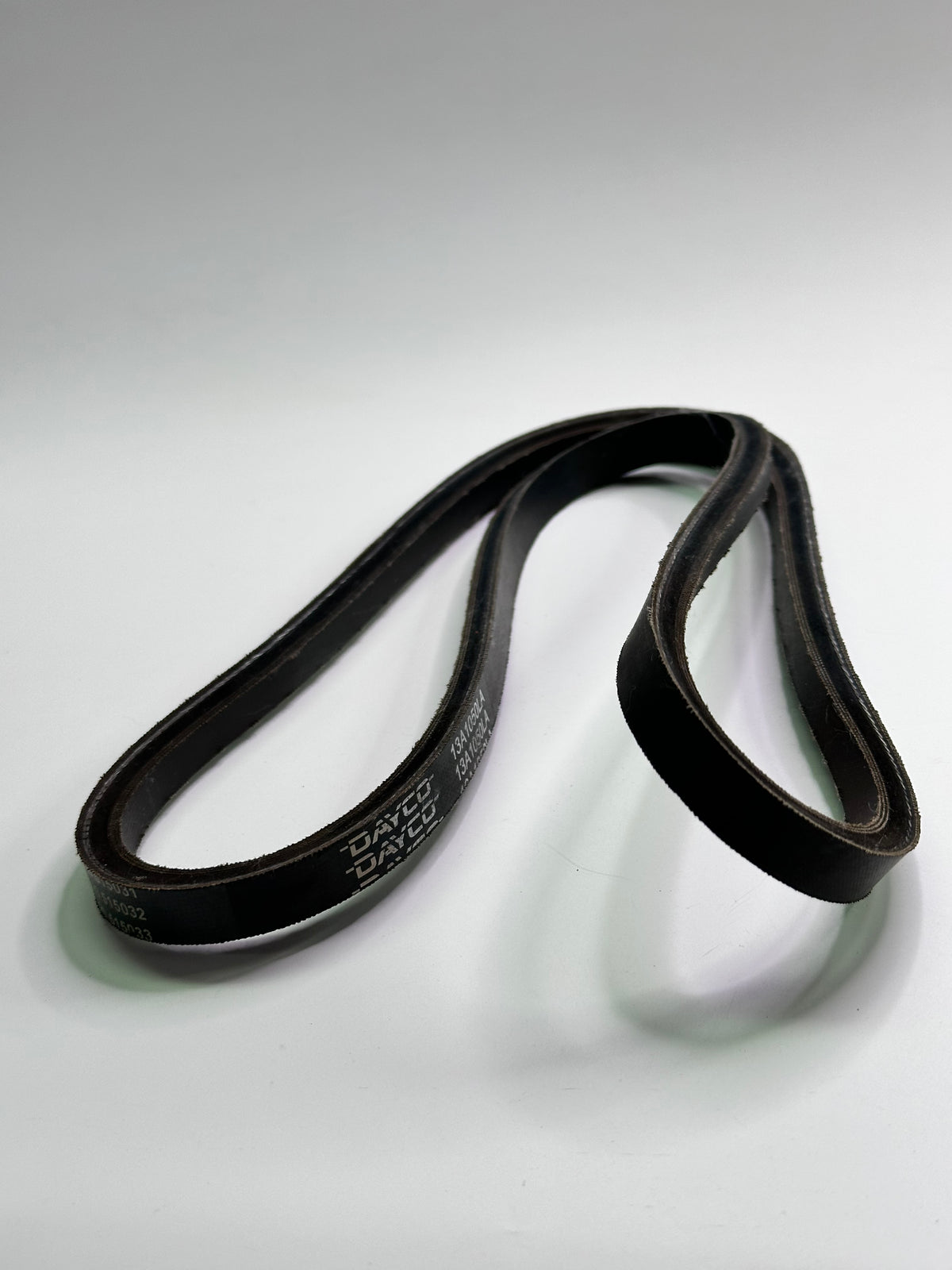 Dayco 13A1050LA V-Belt — 13 mm x 1050 mm