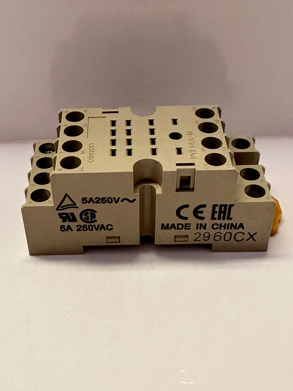 OMRON PYF14A-N Socket, Din rail/Surface mounting Screw Terminal
