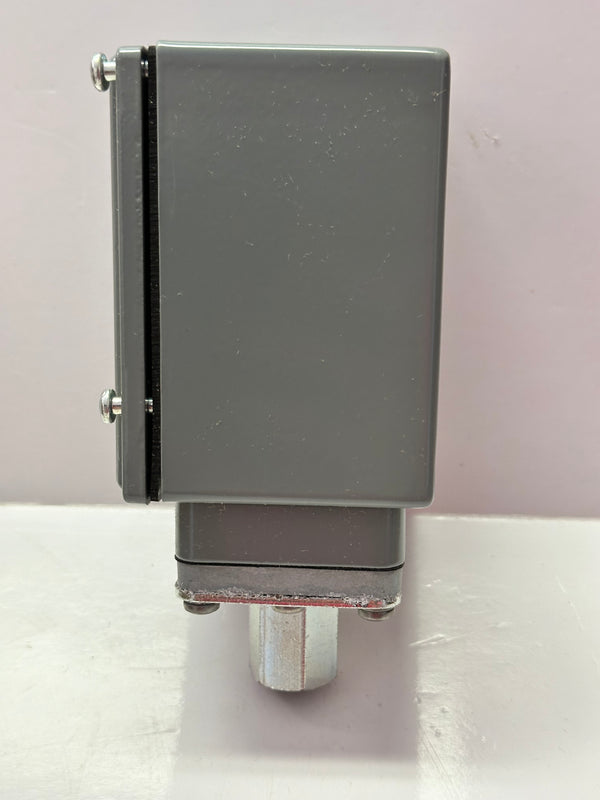 Square D 9012 GAW-25 Series C Industrial Pressure Switch